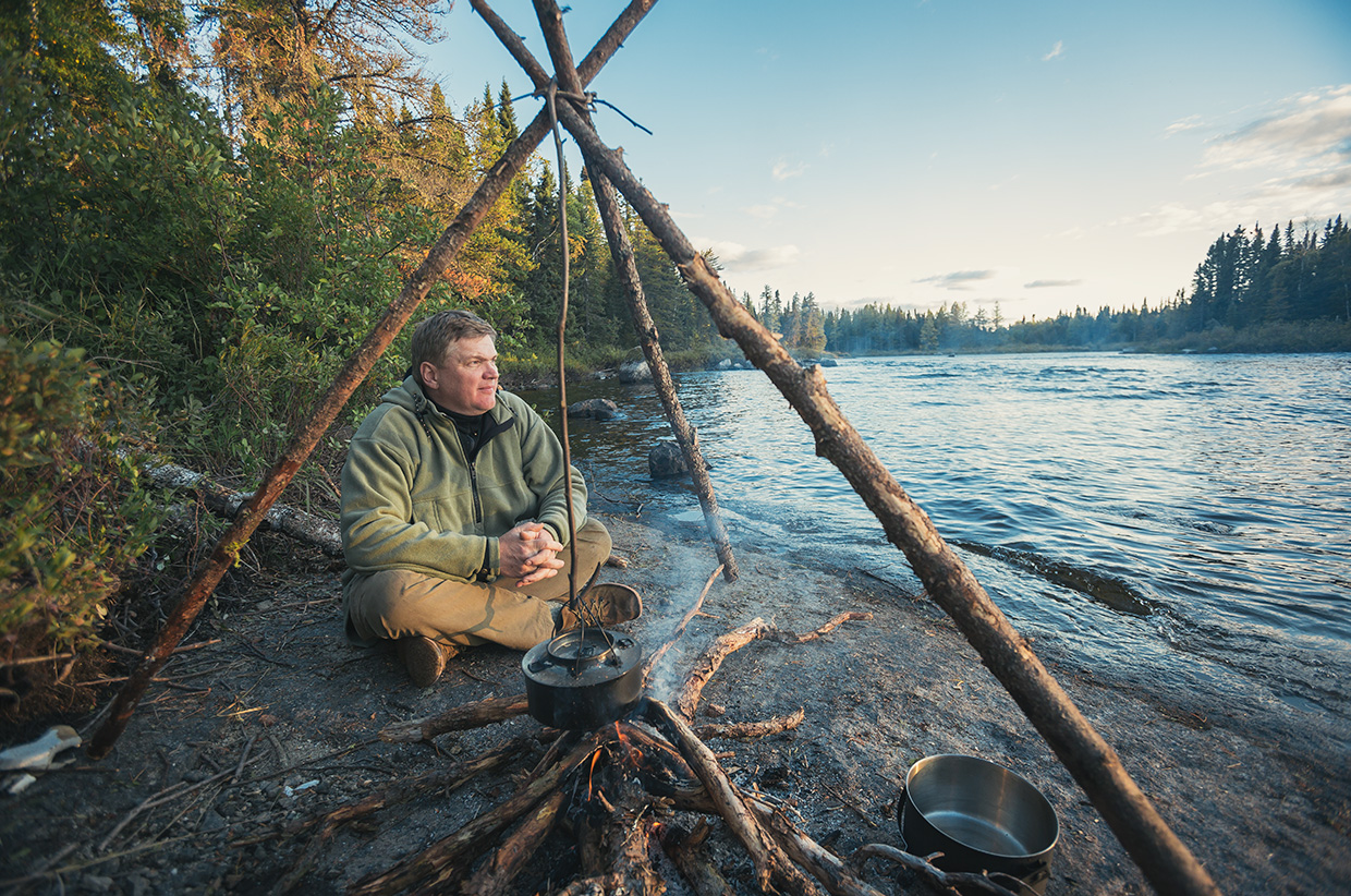 Ray Mears in Wabakimi Provincial Park
