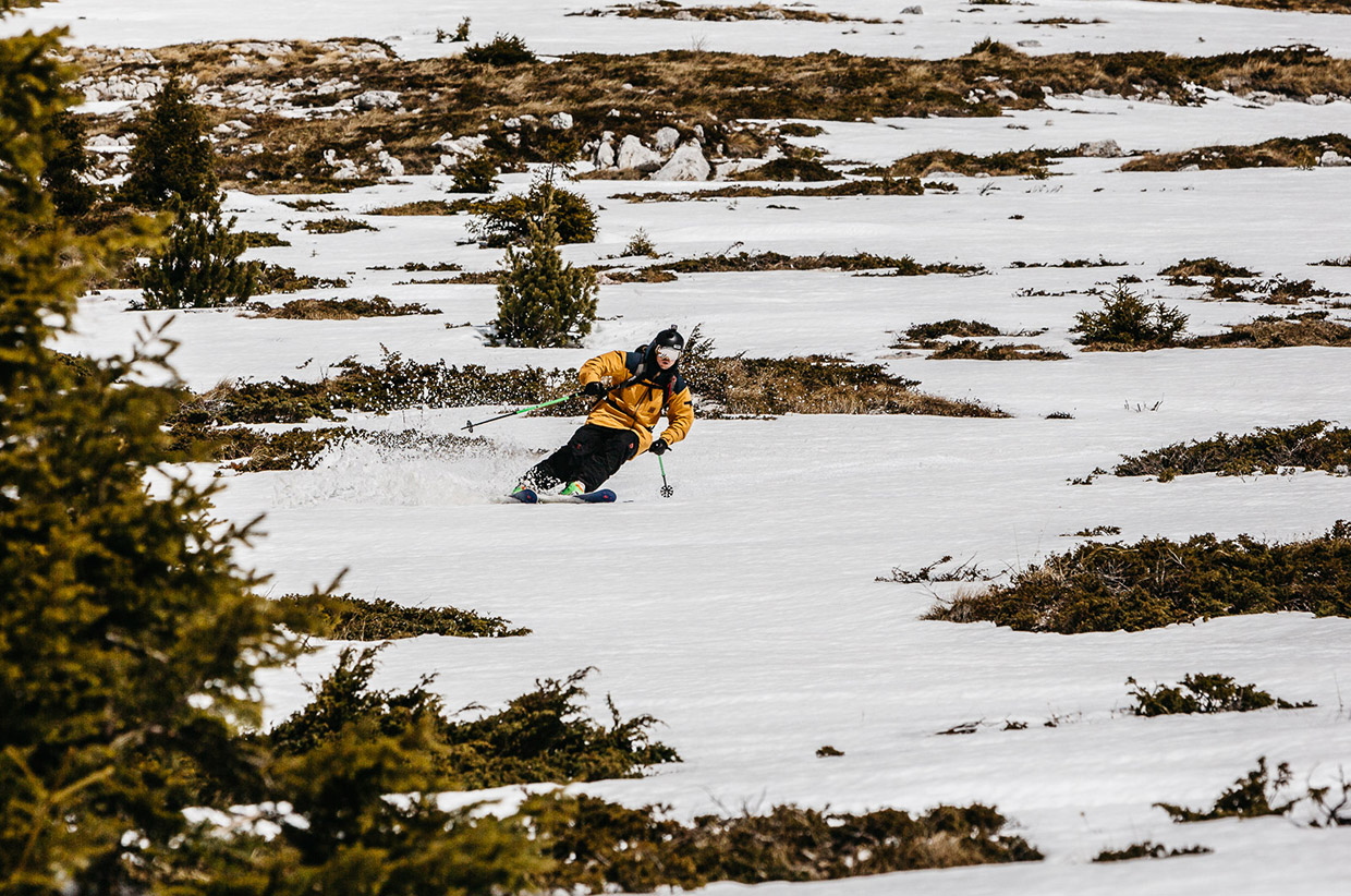 Faction ski trip between Kosovo & Montenegro